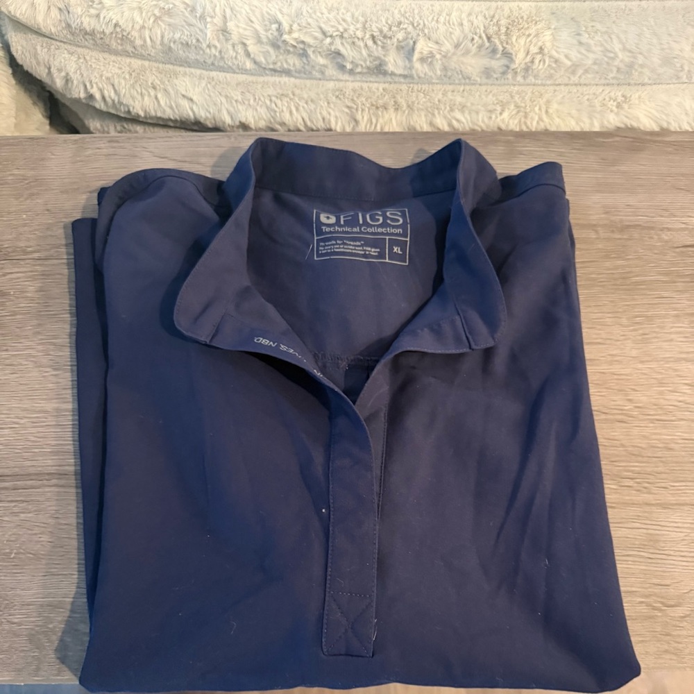 Figs Nala Navy long sleeve top XL